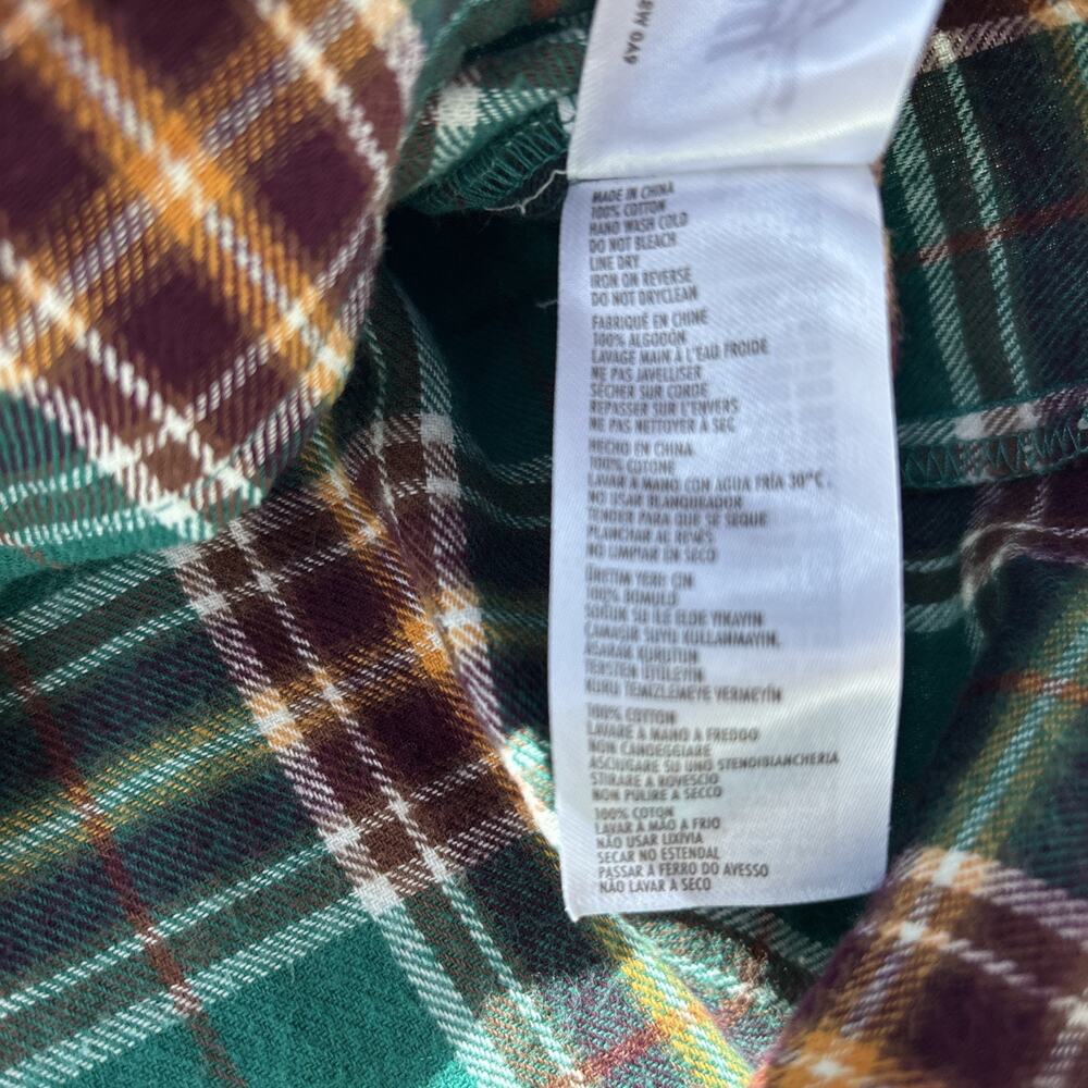 Cakeworthy Disney Hocus Pocus Winifred Midler Plaid Flannel LS Button Up - M EUC - Picture 6 of 11